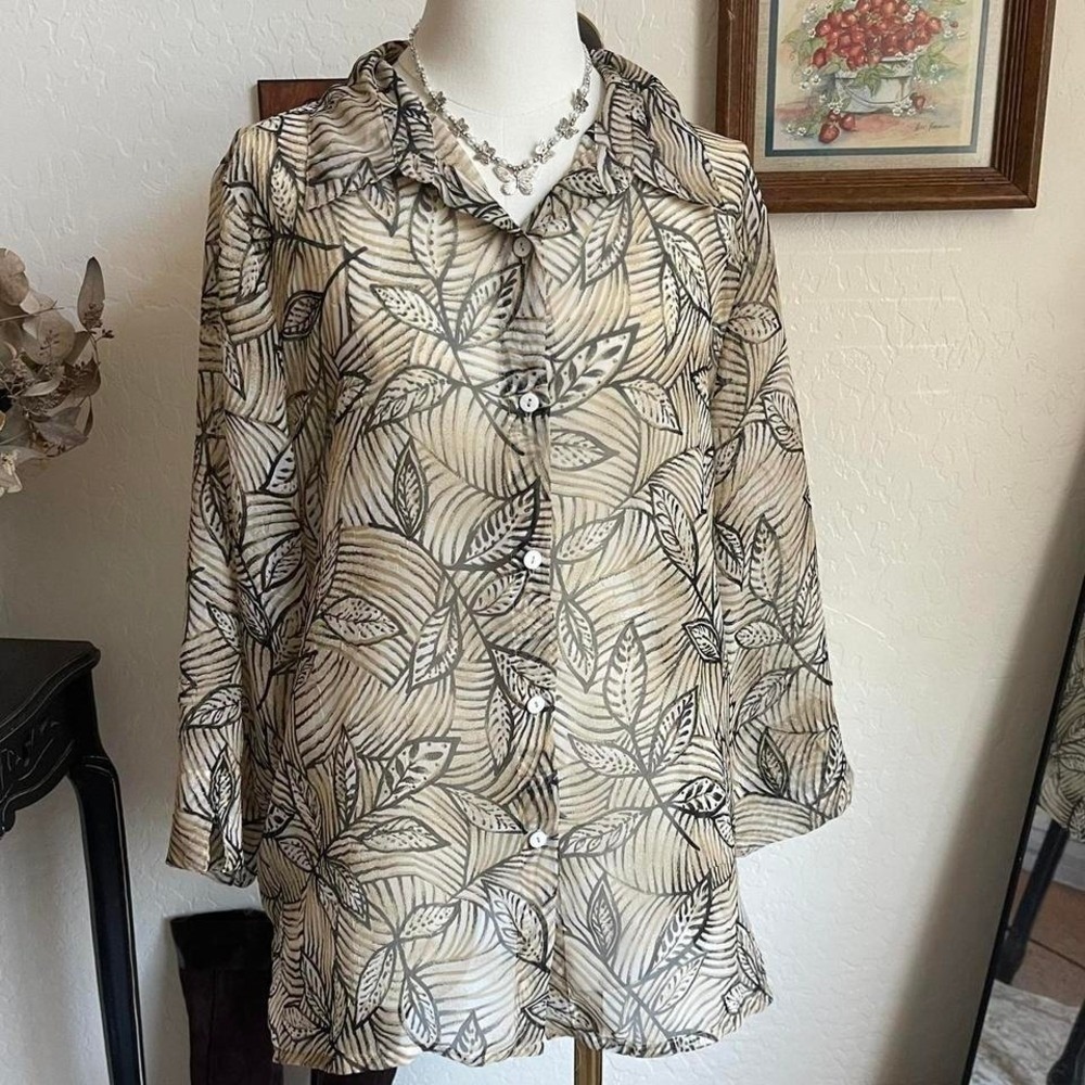 Alfred Dunner Leaf Print Blouse Women 16 Tan Black Excellent Sheer Button Down